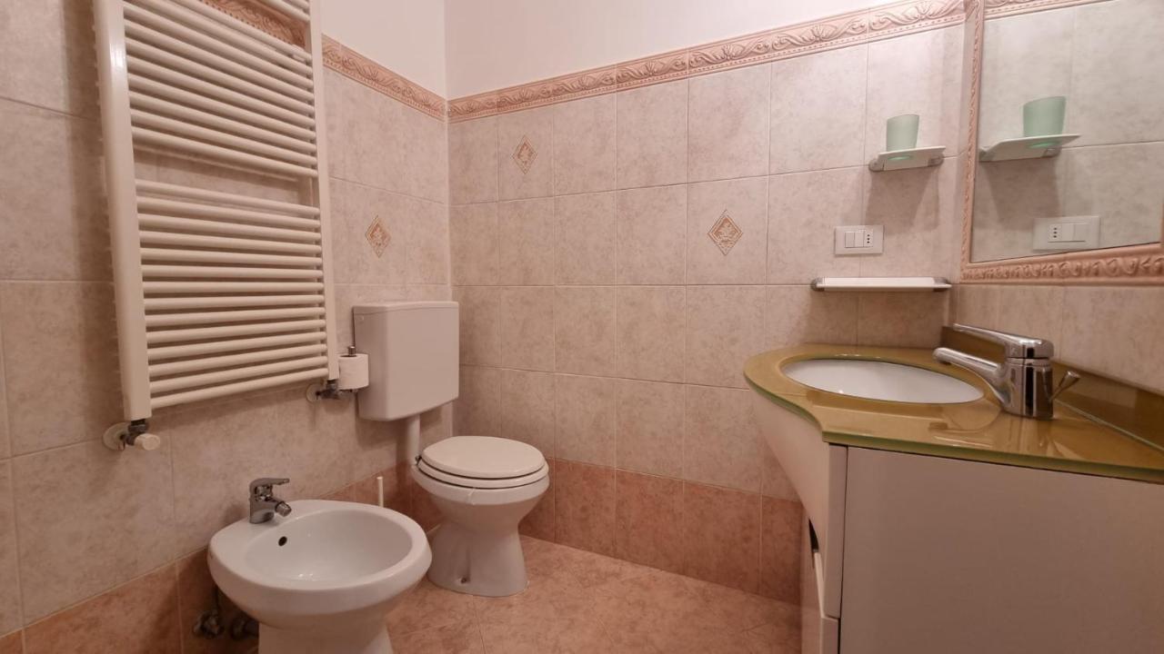 Palazzo Crispi - Boutique Apartment ترييستي المظهر الخارجي الصورة